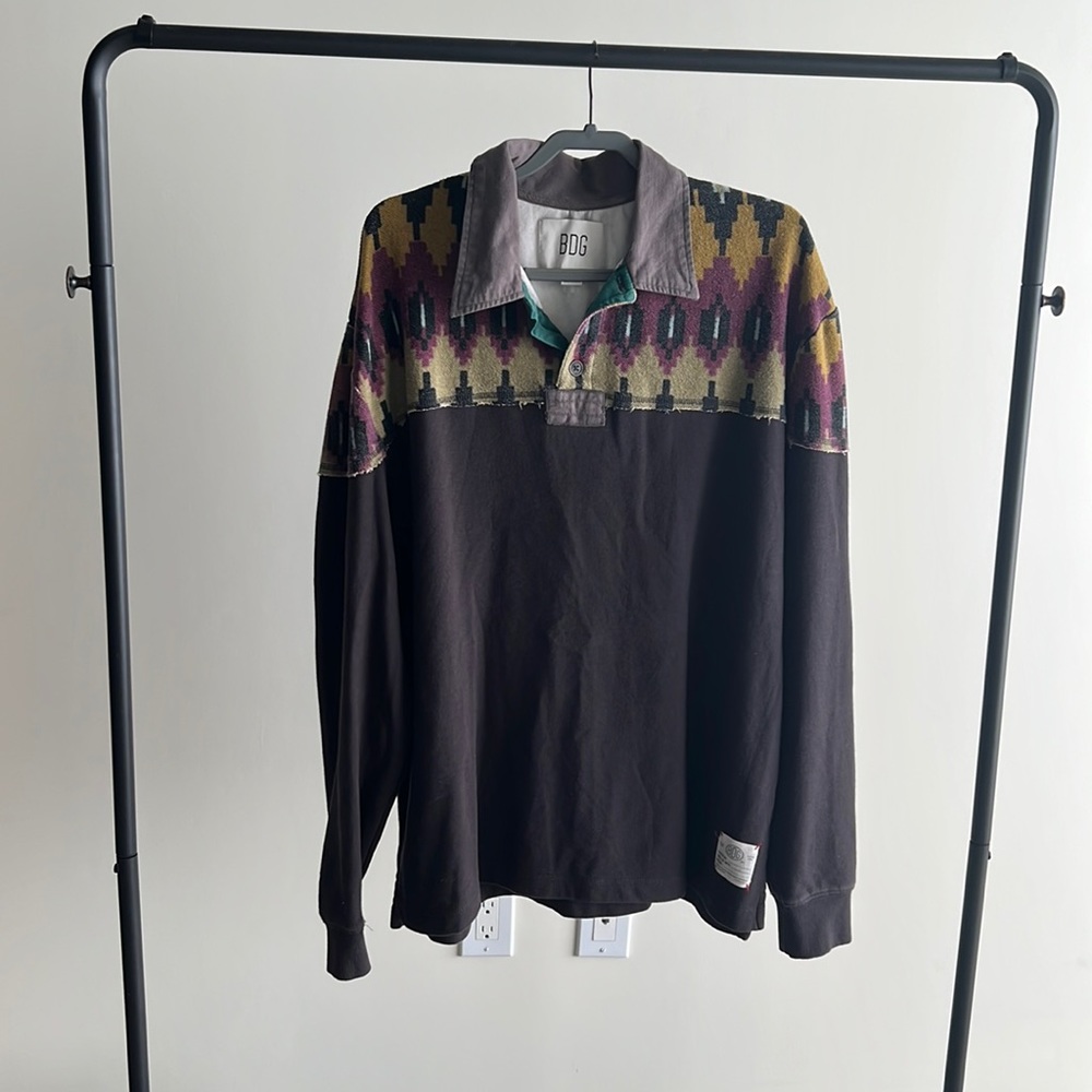 BDG Long Sleeve shirt. Only worn once.